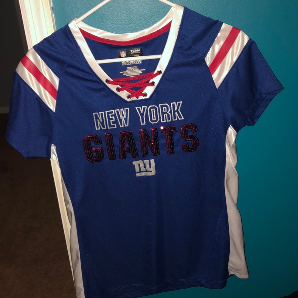 New York Giant top